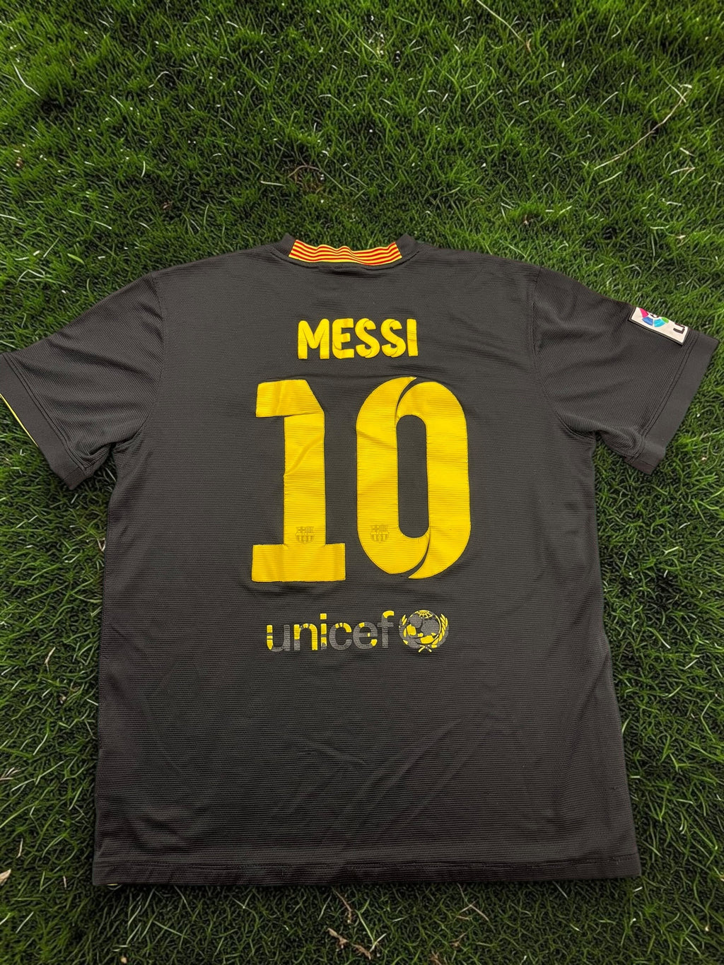 Nike FC Barcelona 13/14 Messi Third Kit 532824-013